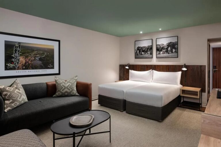 Ein Deluxe-Zimmer mit zwei Einzelbetten