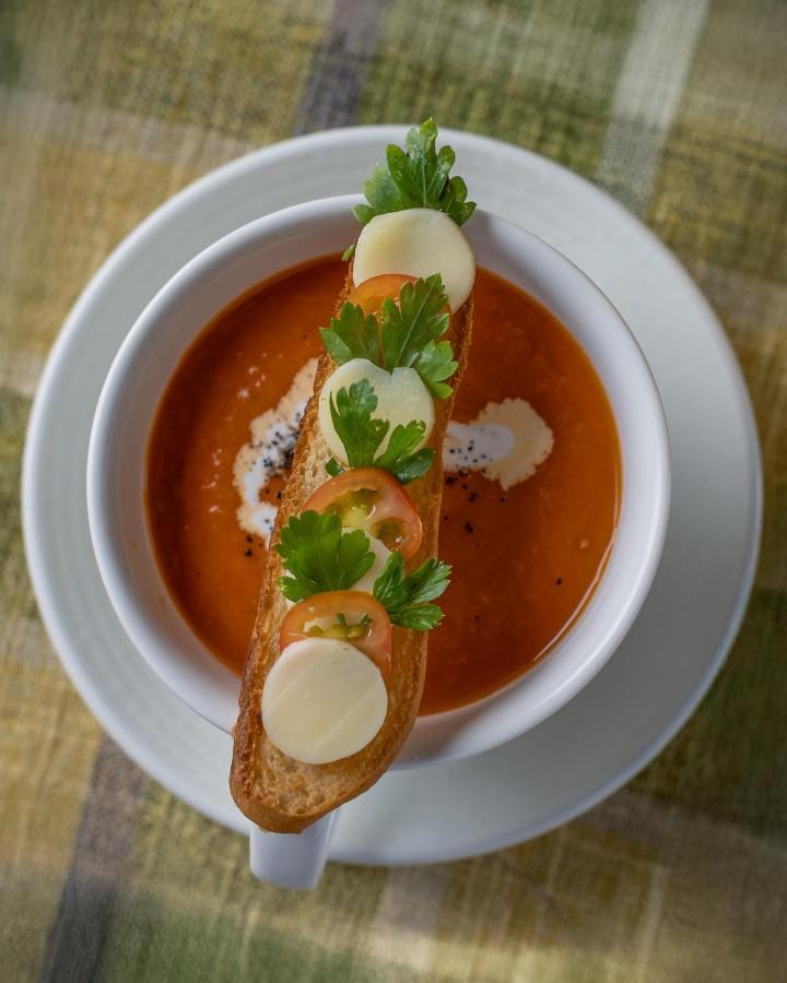 Eine Cremesuppe mit Croutons